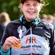 1.Halbmarathon gefinished-17jährige Johanna im Ziel