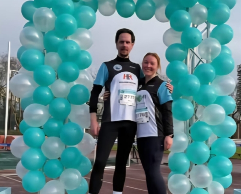 Sean und Rebecca Schamberg beim Ballon- Bogen